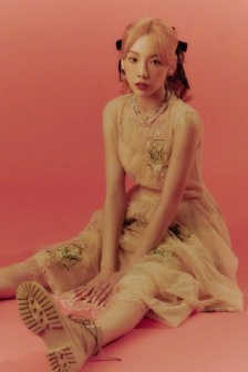 公交车上插妹子妹子配合